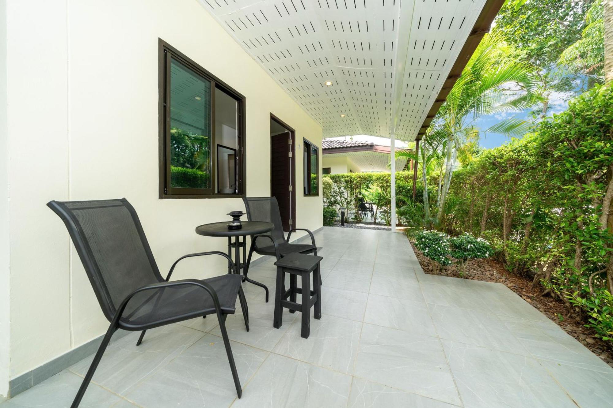 Oxavia Garden Oasis In Nai Harn - Your Private Tropical Garden With 3 Cabins And Jacuzzi Rawai Esterno foto
