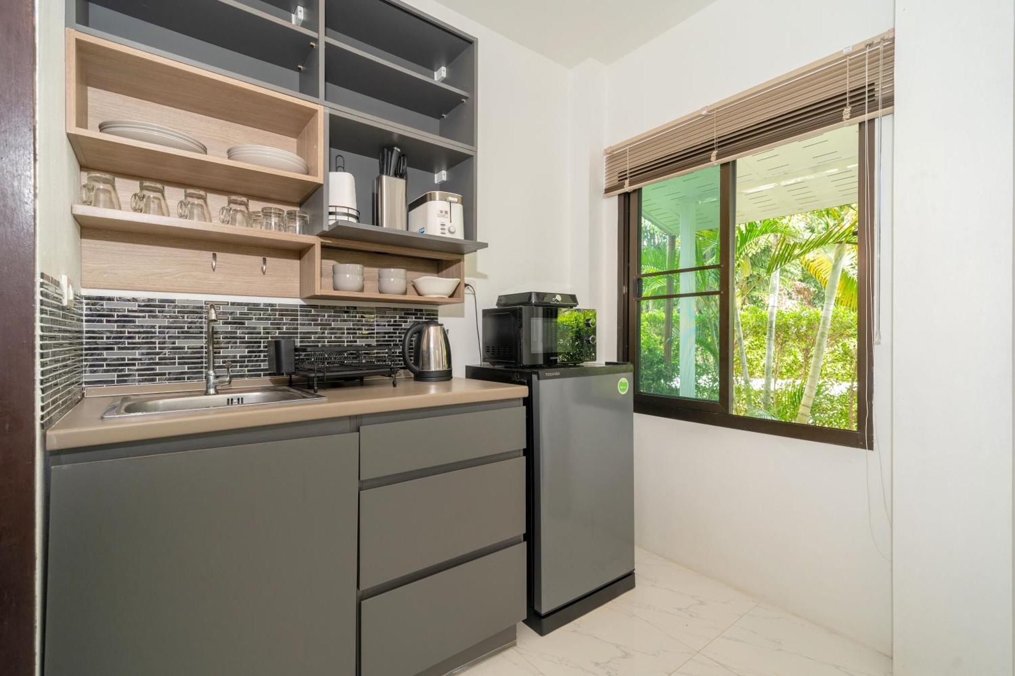 Oxavia Garden Oasis In Nai Harn - Your Private Tropical Garden With 3 Cabins And Jacuzzi Rawai Esterno foto